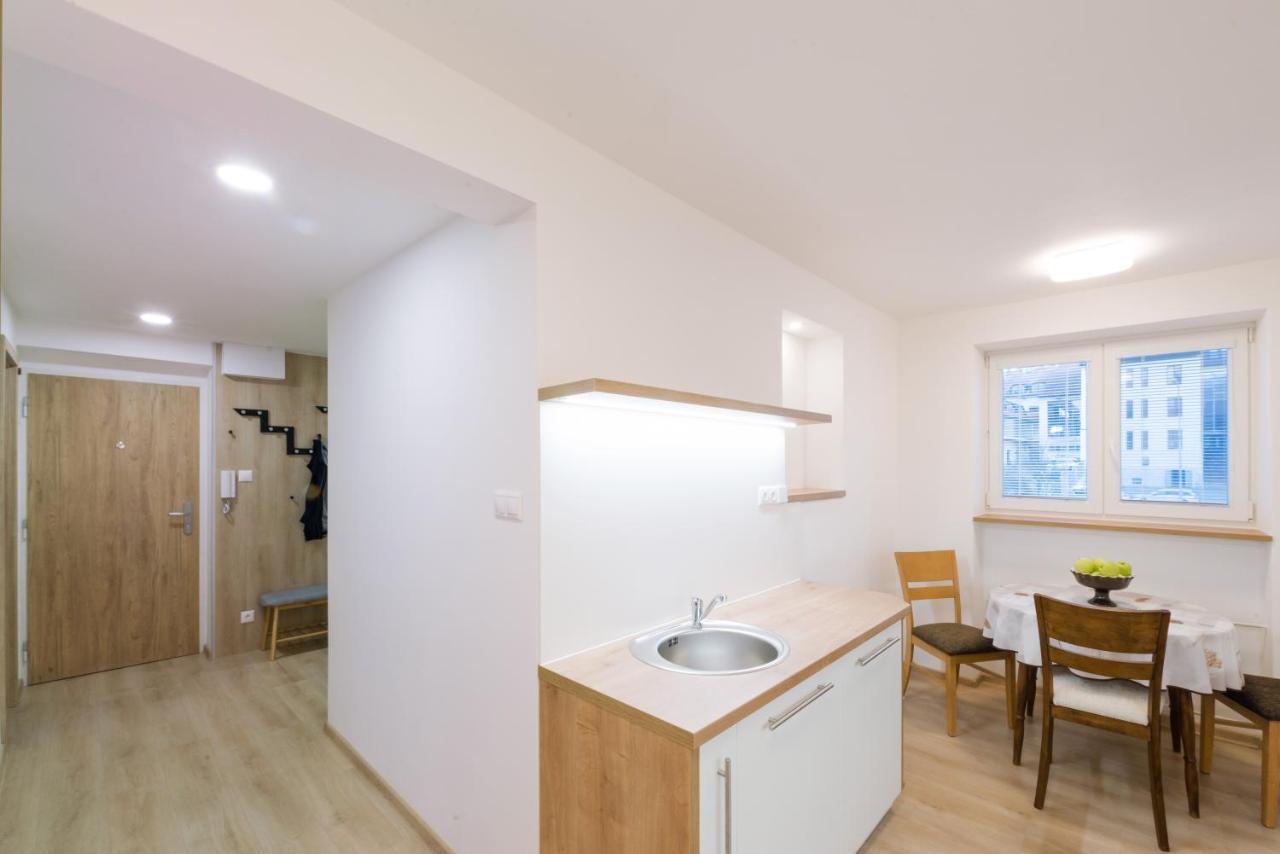 Apartman Razusa Centrum Banska Bystrica Exterior photo