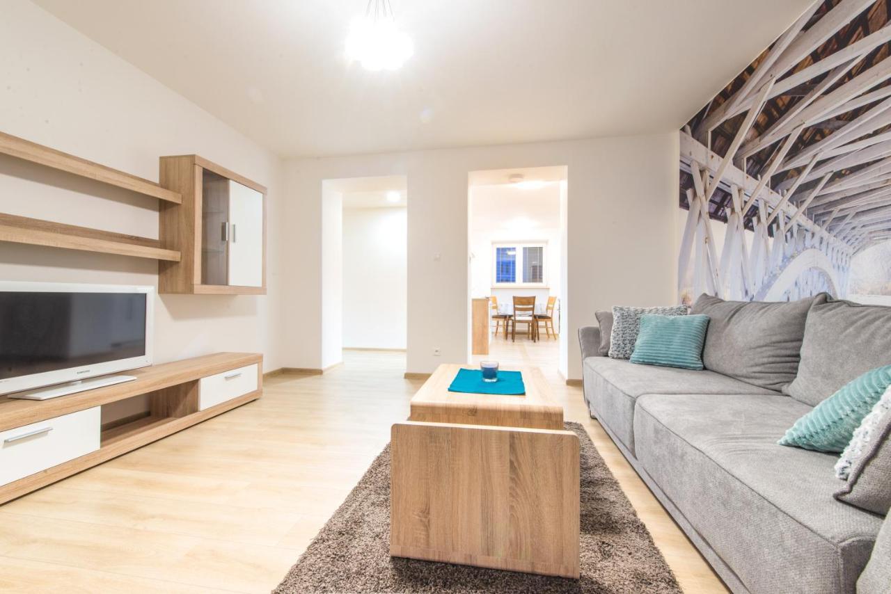 Apartman Razusa Centrum Banska Bystrica Exterior photo